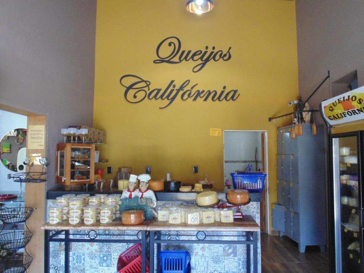 Capitólio Pousada California酒店 外观 照片